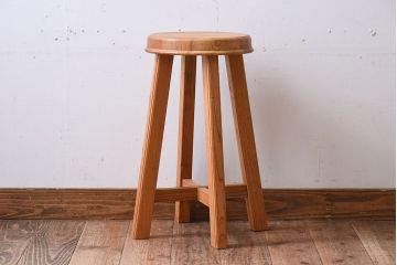 ラフジュ工房オリジナル　欅材古材のシンプルな特製スツール(2)