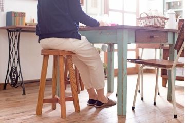 ラフジュ工房オリジナル　欅材古材のシンプルな特製スツール(3)
