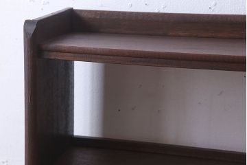 レトロ家具　ラワン材製　古い木のレトロな本棚(ディスプレイラック)