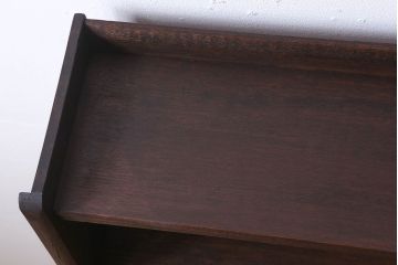 レトロ家具　ラワン材製　古い木のレトロな本棚(ディスプレイラック)