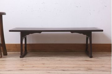 アンティーク家具　上品なデザインの古い総欅製アンティーク二月堂机