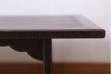 アンティーク家具　上品なデザインの古い総欅製アンティーク二月堂机