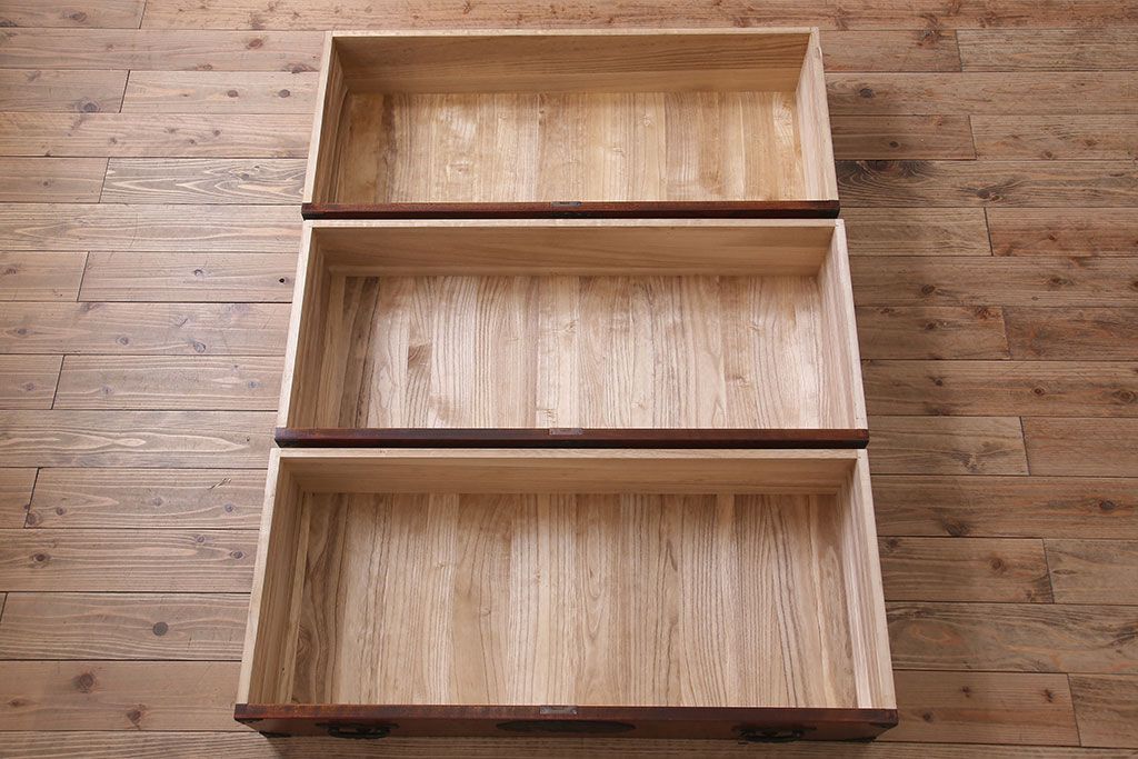 中古 伝統民芸家具 岩谷堂　二段重ね衣装箪笥