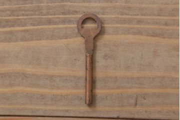 中古 伝統民芸家具 岩谷堂　二段重ね衣装箪笥