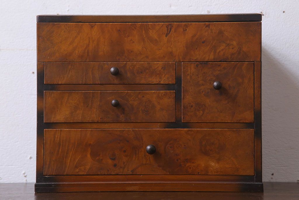 アンティーク雑貨　古い木製のレトロなアンティーク裁縫箱(小引き出し)(2)