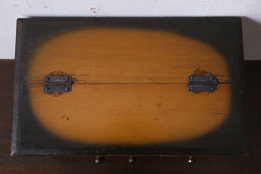 アンティーク雑貨　古い木製のレトロなアンティーク裁縫箱(小引き出し)(2)