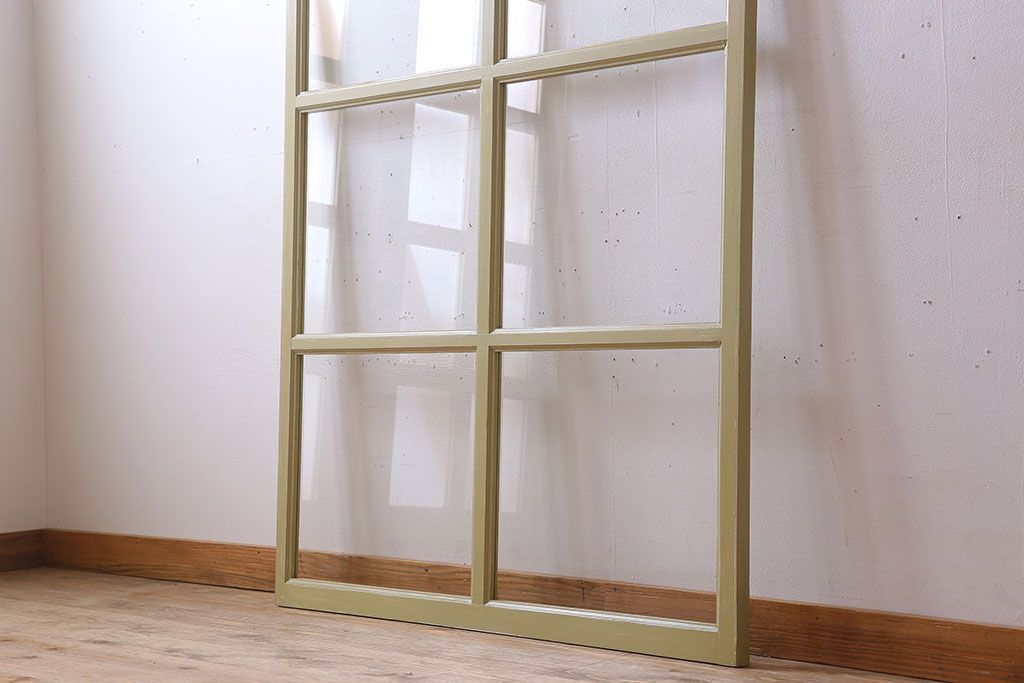 アンティークペイント　おしゃれなフィックス窓