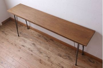 アンティーク家具　天板一枚板　朴の木　シンプルな鉄脚テーブル