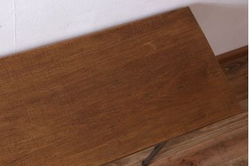 アンティーク家具　天板一枚板　朴の木　シンプルな鉄脚テーブル