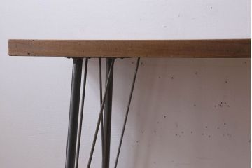 アンティーク家具　天板一枚板　朴の木　シンプルな鉄脚テーブル