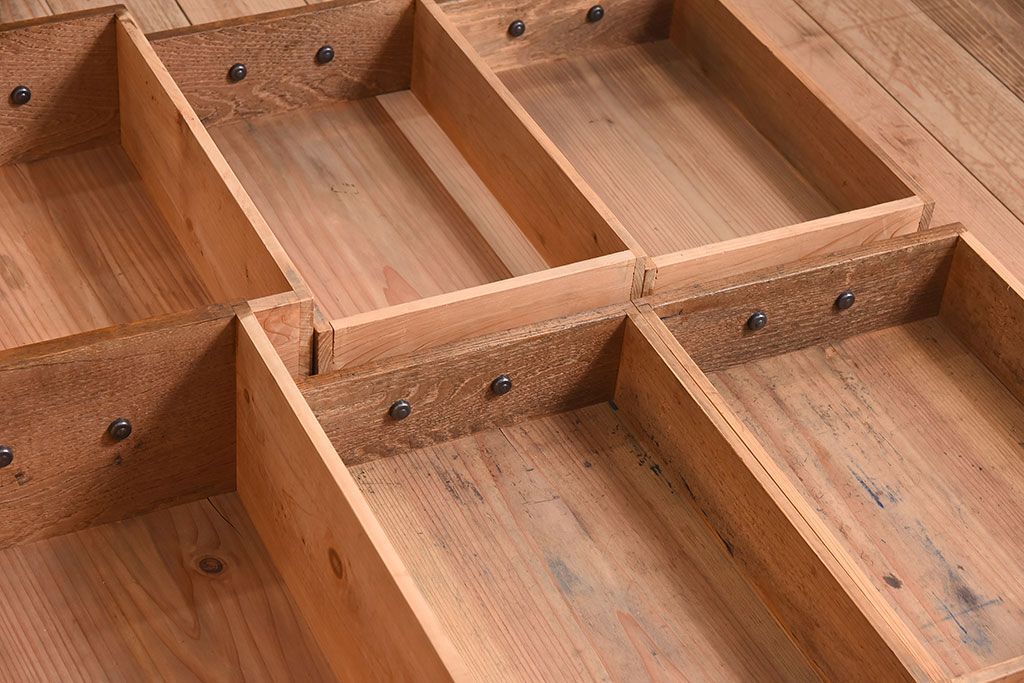 アンティーク家具　タモ材!古い木製のシンプルなアンティーク薄型片袖机