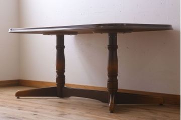中古　飛騨産業　キツツキマーク　ダイニングテーブル