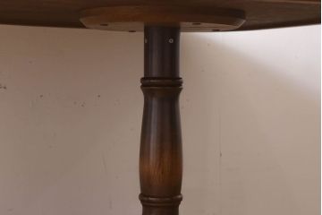 中古　飛騨産業　キツツキマーク　ダイニングテーブル