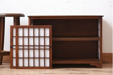 アンティーク家具　樺材!古い木製の小さな障子戸収納棚