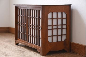 アンティーク家具　樺材!古い木製の小さな障子戸収納棚
