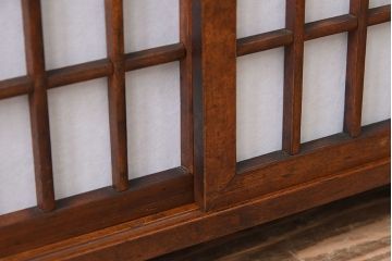 アンティーク家具　樺材!古い木製の小さな障子戸収納棚