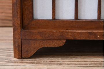 アンティーク家具　樺材!古い木製の小さな障子戸収納棚