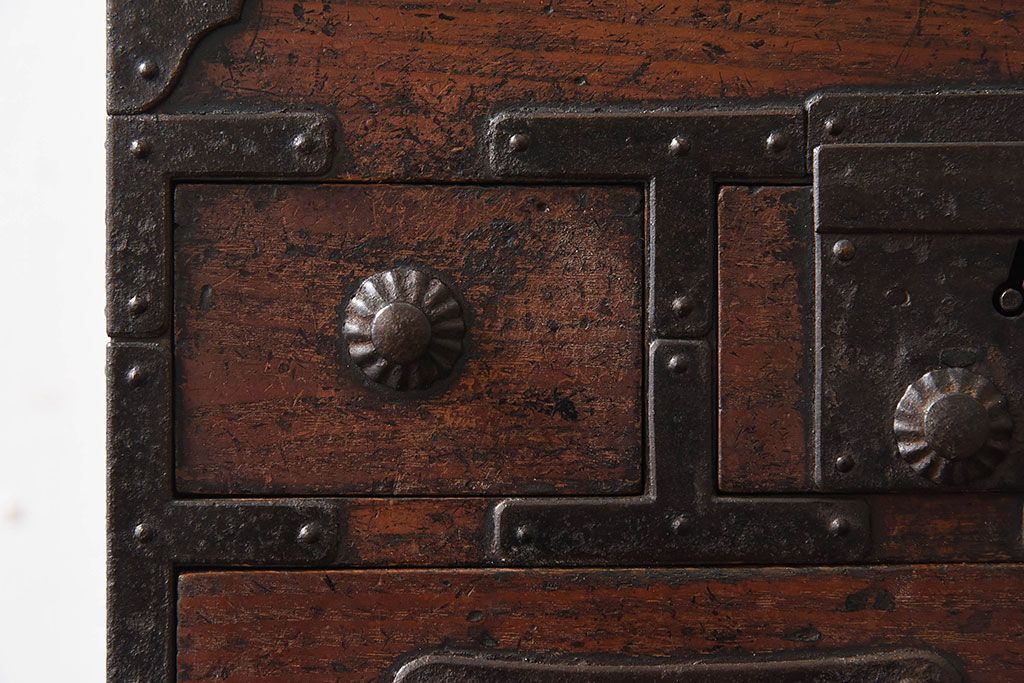 アンティーク雑貨　桐材製　明治大正期の古い金具付きアンティーク硯箱(小箱・木箱)