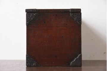 アンティーク雑貨　桐材製　明治大正期の古い金具付きアンティーク硯箱(小箱・木箱)
