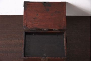 アンティーク雑貨　桐材製　明治大正期の古い金具付きアンティーク硯箱(小箱・木箱)