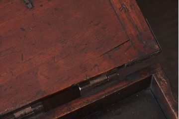 アンティーク雑貨　桐材製　明治大正期の古い金具付きアンティーク硯箱(小箱・木箱)