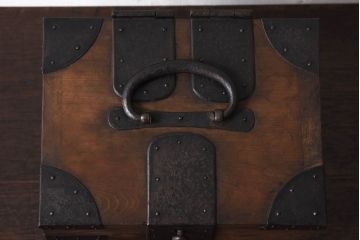 アンティーク雑貨　和製アンティーク　金具付き!古い木の印箱(小物収納箱)