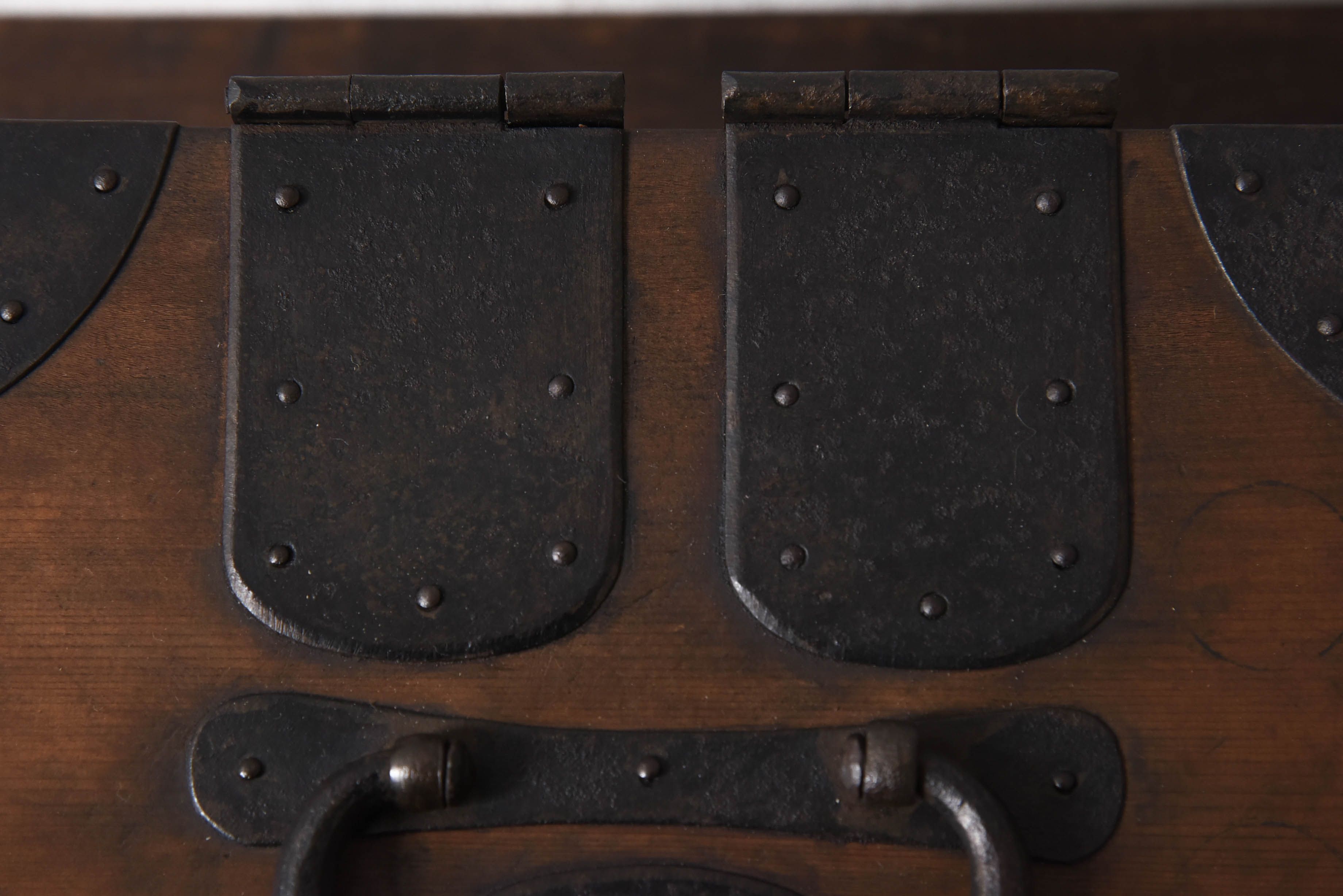 アンティーク雑貨　和製アンティーク　金具付き!古い木の印箱(小物収納箱)