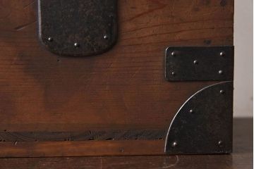 アンティーク雑貨　和製アンティーク　金具付き!古い木の印箱(小物収納箱)