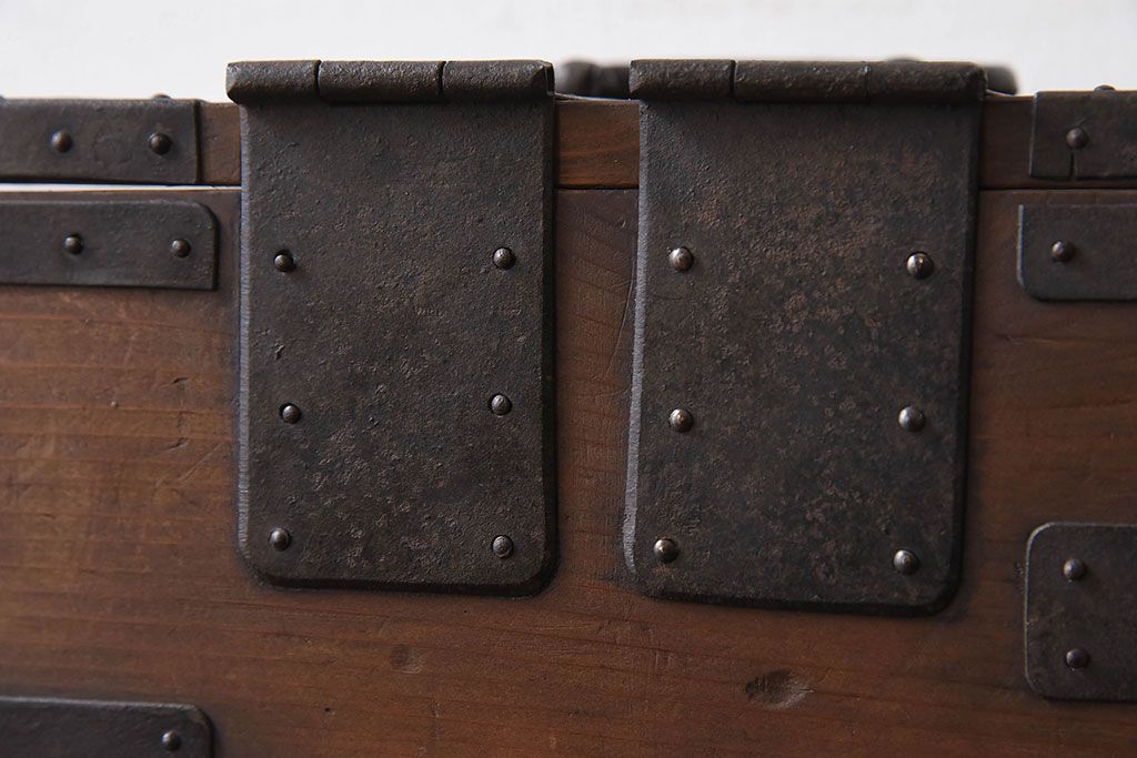 アンティーク雑貨　和製アンティーク　金具付き!古い木の印箱(小物収納箱)