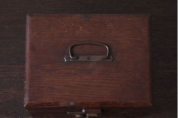 アンティーク雑貨　和製アンティーク　古い木の昭和レトロな印箱(小物収納箱)