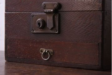 アンティーク雑貨　和製アンティーク　古い木の昭和レトロな印箱(小物収納箱)