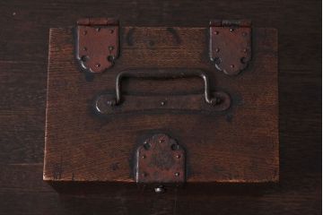 アンティーク雑貨　和製アンティーク　金具付き!古い木の印箱(小物収納箱)(2)