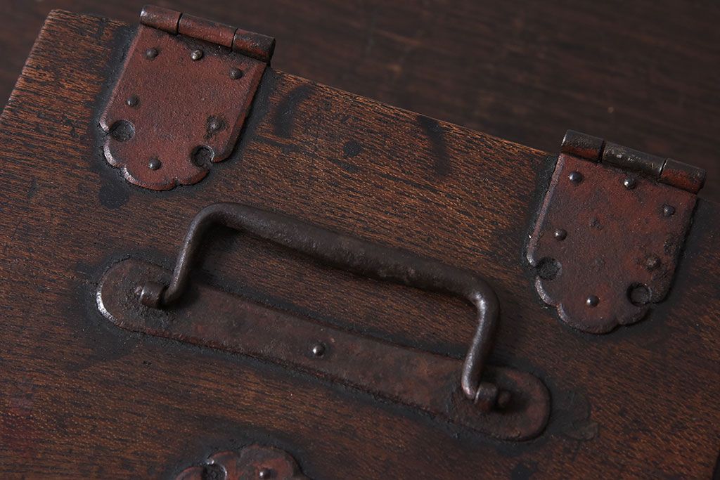 アンティーク雑貨　和製アンティーク　金具付き!古い木の印箱(小物収納箱)(2)