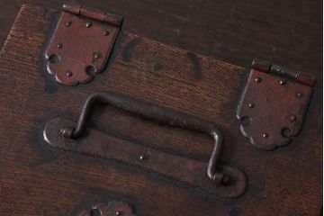 アンティーク雑貨　和製アンティーク　金具付き!古い木の印箱(小物収納箱)(2)