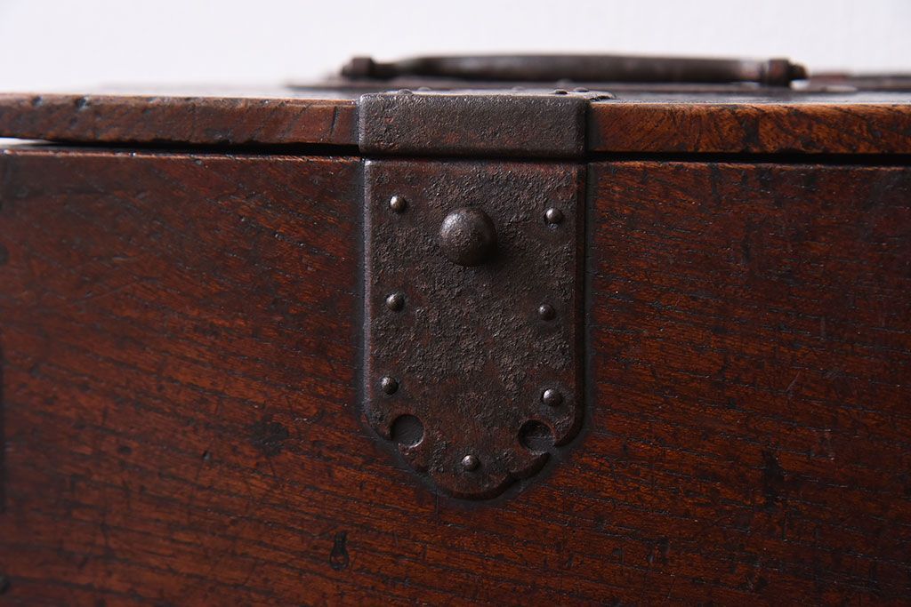 アンティーク雑貨　和製アンティーク　金具付き!古い木の印箱(小物収納箱)(2)