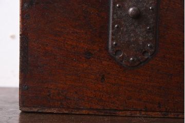 アンティーク雑貨　和製アンティーク　金具付き!古い木の印箱(小物収納箱)(2)