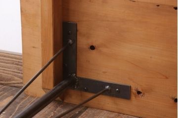 アンティーク家具　天板檜材　アンティーク　シンプルな鉄脚テーブル