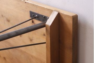 アンティーク家具　天板檜材　アンティーク　シンプルな鉄脚テーブル