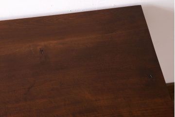 アンティーク家具　天板朴の木材　アンティーク　シンプルな鉄脚テーブル