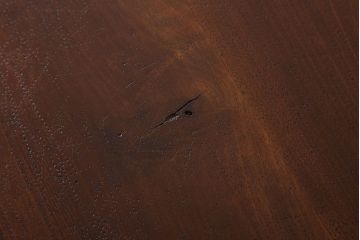 アンティーク家具　天板朴の木材　アンティーク　シンプルな鉄脚テーブル