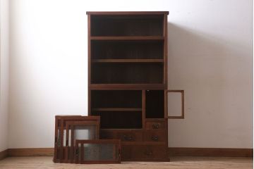 アンティーク家具　前面欅材　結霜ガラス入り!和製アンティークの重ね戸棚(食器棚)