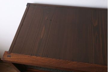 アンティーク家具　前面欅材　結霜ガラス入り!和製アンティークの重ね戸棚(食器棚)