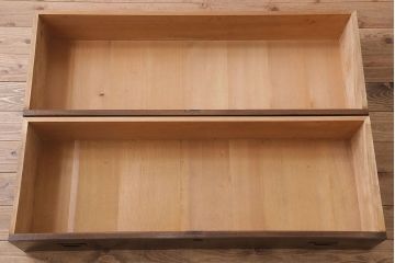 アンティーク家具　アンティーク　モダンな前面黒檀の脚付きローボード(テレビボード)