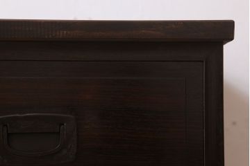 アンティーク家具　アンティーク　モダンな前面黒檀の脚付きローボード(テレビボード)