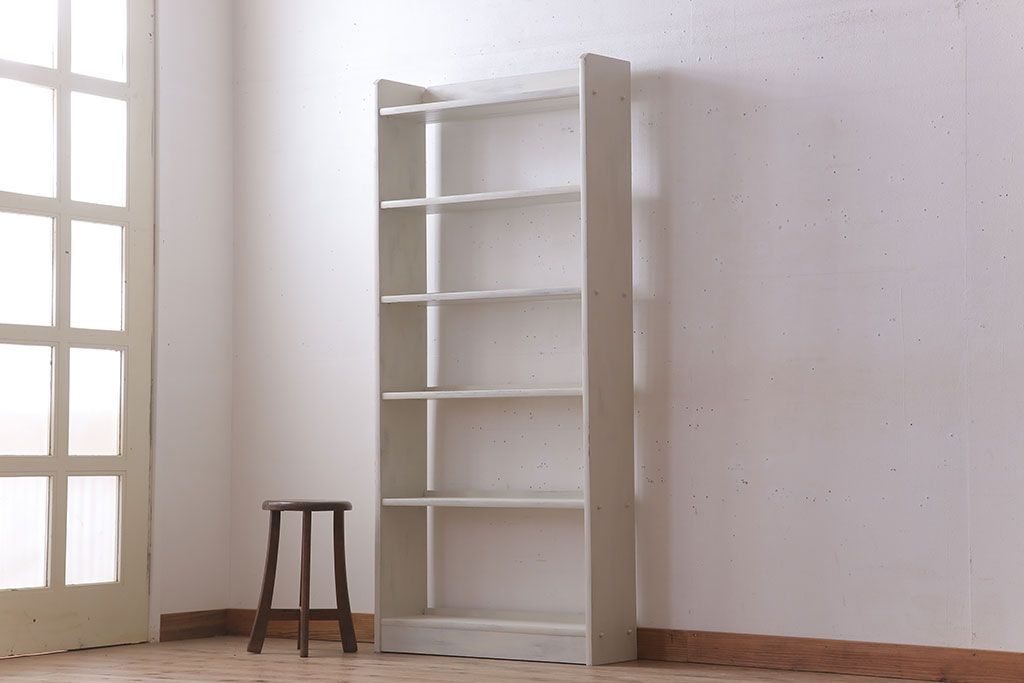 アンティーク家具　アンティークペイント　ホワイトカラーの古い本棚