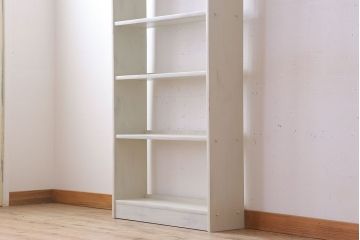 アンティーク家具　アンティークペイント　ホワイトカラーの古い本棚