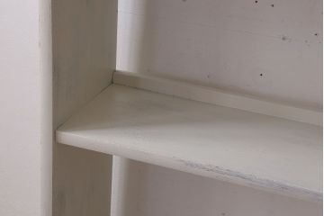 アンティーク家具　アンティークペイント　ホワイトカラーの古い本棚