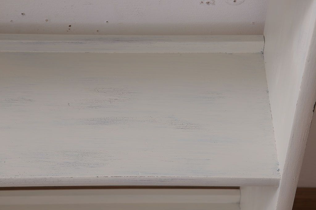 アンティーク家具　アンティークペイント　ホワイトカラーの古い本棚