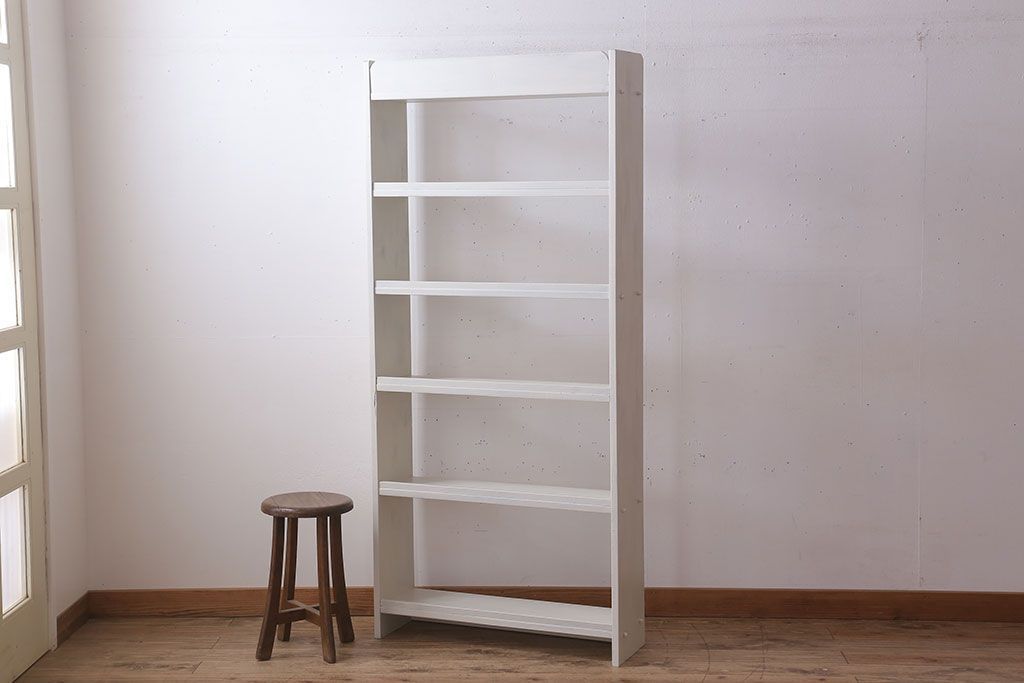 アンティーク家具　アンティークペイント　ホワイトカラーの古い本棚