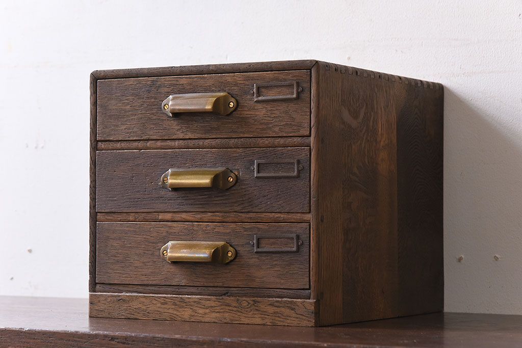 レトロ家具　昭和レトロ　古いナラ材製のアンティーク3杯小引き出し(2)